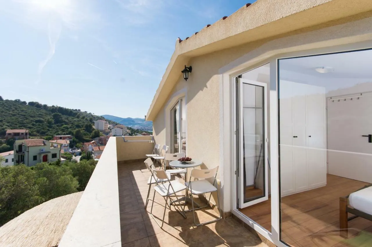 Apartments Bluesky Trogir
