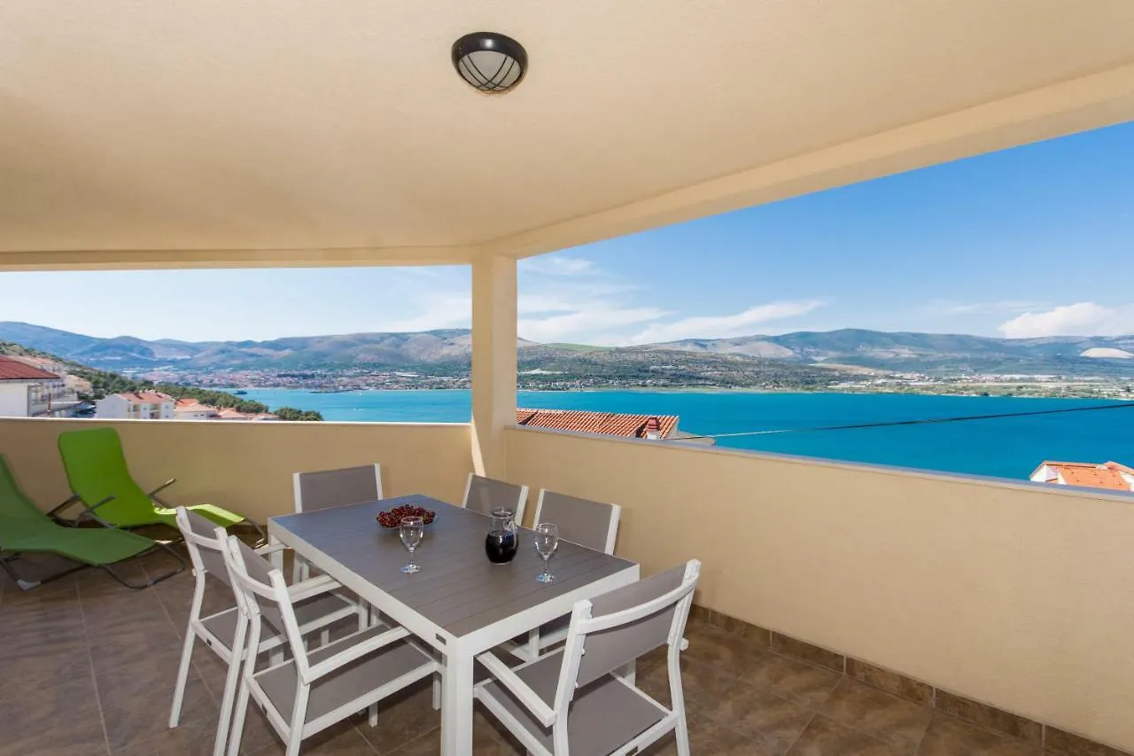 Apartments Bluesky Trogir